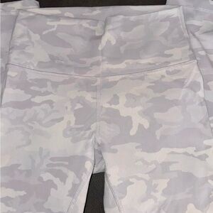 Lululemon Athletica Light Gray Camouflage Leggings